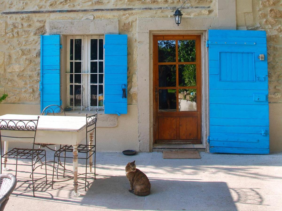 Les Volets Bleus Provence Hotel Salon-de-Provence Bagian luar foto